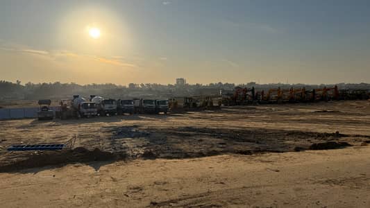 10 Marla (35x70) 70 Feet Wide Road Park Face Plot For Sale F-14/1 Islamabad