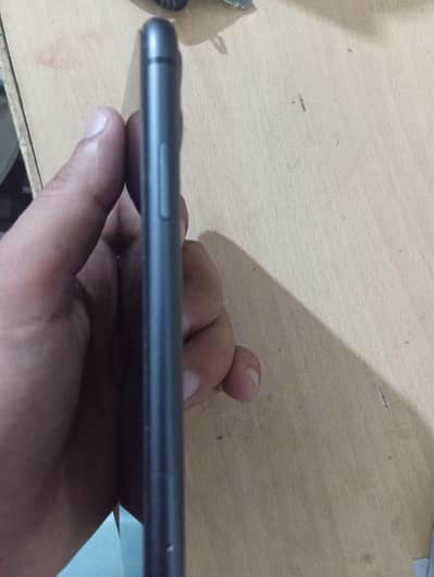 iPhone 11 factory unlocked