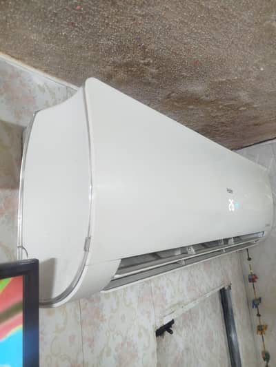Haire AC 1.5  DC Inverter  2020 Model. . Urgent Sale. 03234020699