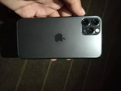 I phone 11pro 256 factory unlocked 10/10 totally original