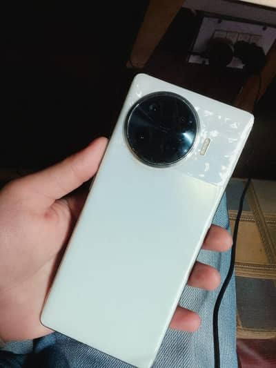 Tecno Spark 20 pro plus