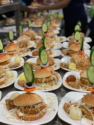 I need Fast food and continaltel job