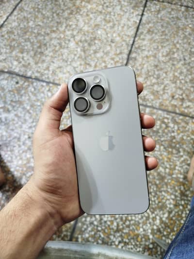 iPhone 15 pro non pta factory unlocked watch pack with box