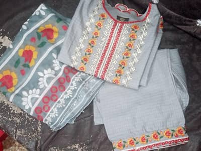 brand new medium size lown