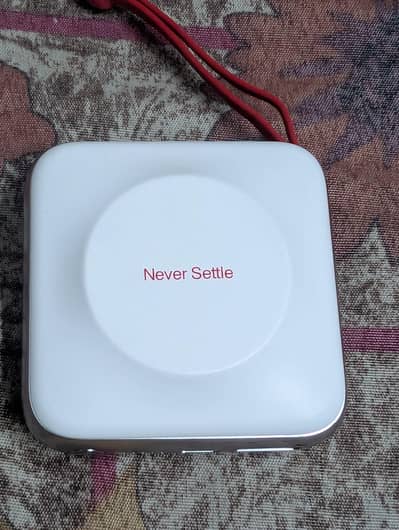 Never Settle 10,000 mah power bank
