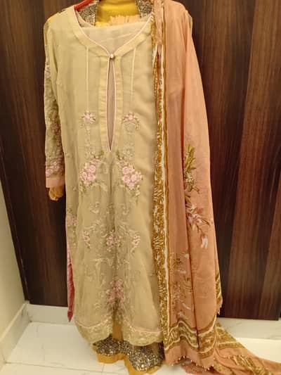 Beautiful Dress for Eid for,Sale ALKaram brand