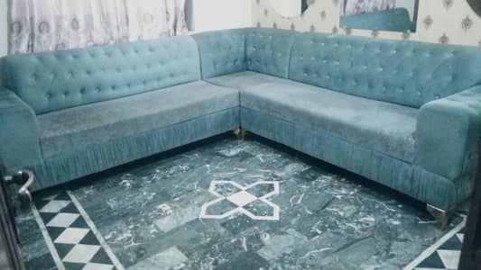 L shape 7 seater sofa with 7 cosions