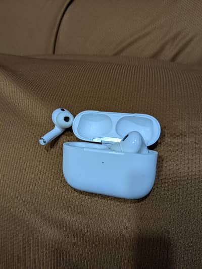 Apple Airpods pro 1st generation