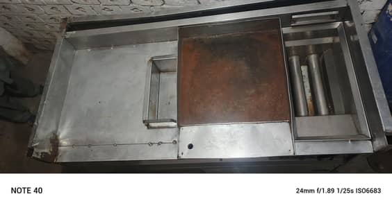 Burger shawarma counter