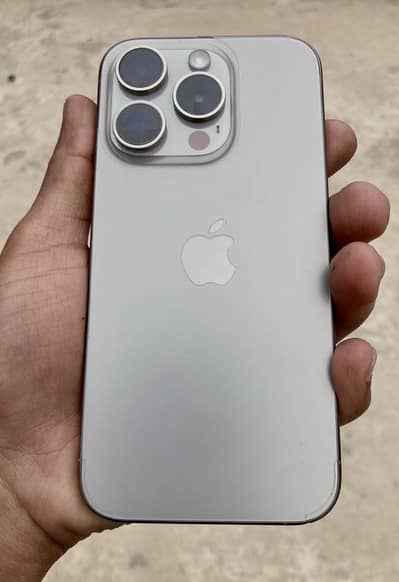 Iphone 15 pro 128gb Natural Titanium