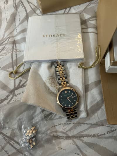 Versace VELQ00619 Used