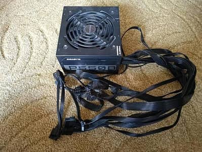 Selling Gigabyte 550watt psu
