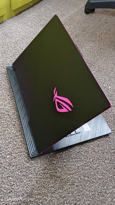 Asus ROG strix i7 10gan GTX 1650 Ti 4gb graphics card