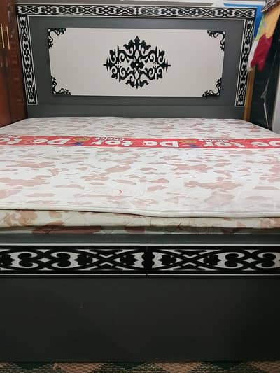 double bed with foam plus dressing table in mint condition