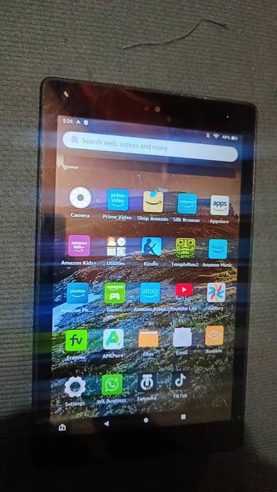 Amazon Tablet 2GB / 32GB – Excellent Condition with Leather Cover