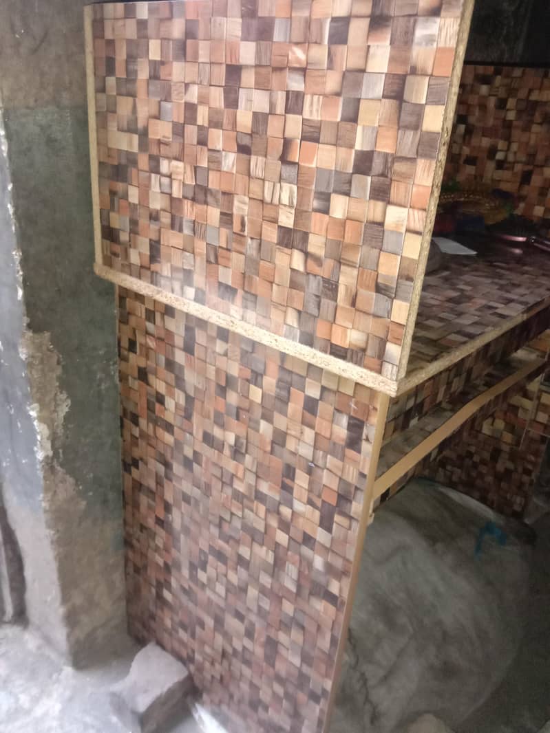 Computer Mobile Michenic Table 1