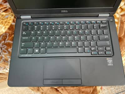 Dell Latitude E7250  Core i5 5th Generation 8 GB Ram 128 GB SSD