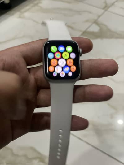 Apple watch se (special edition).                   Series 4 5 6 7 8