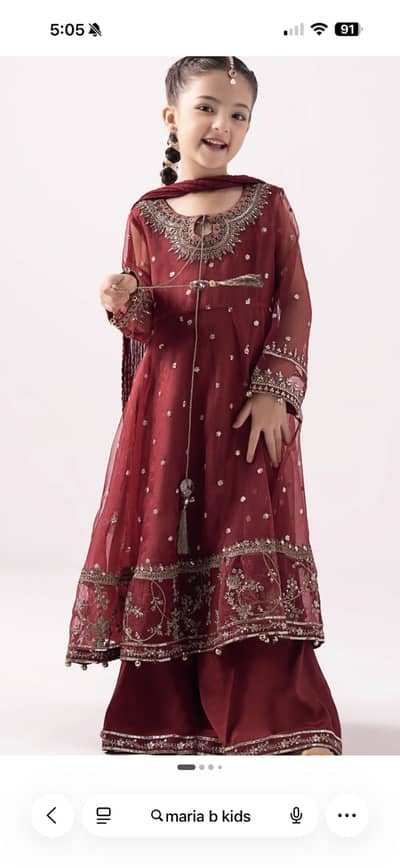 New unused branded clothes woman’s and kids in all fabric.