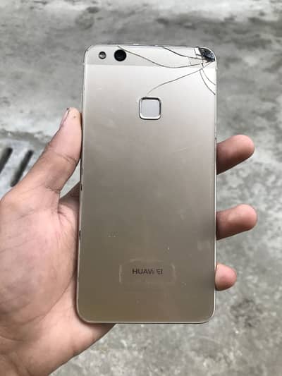 HUAWEI p10 lite 4/64