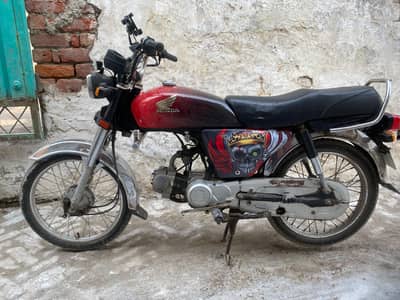 Honda CD 70 good condition for sell