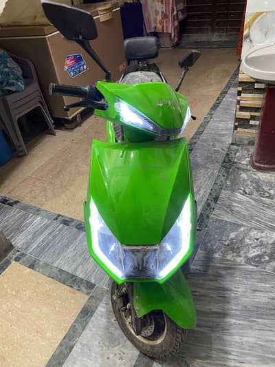 brand new Scooty