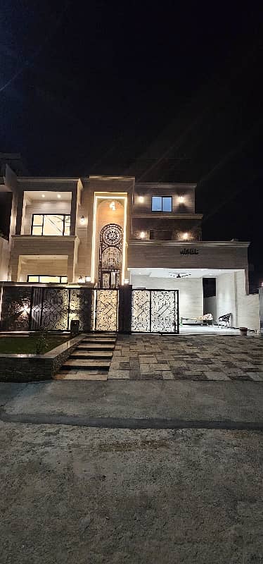 40x80 14 Marla Brand new Luxury house for Sale G-13/1