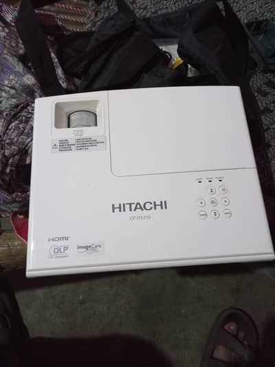 Hitachi projector 10 Bata 10 connection