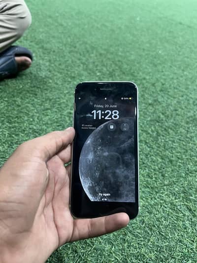 iphone SE 2020  pta sale in lahore