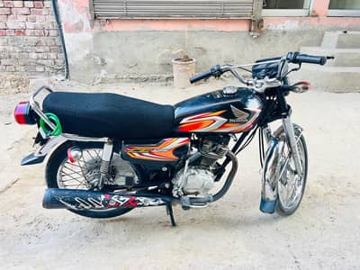 Honda CG125 (2022) Black Urgent Sale