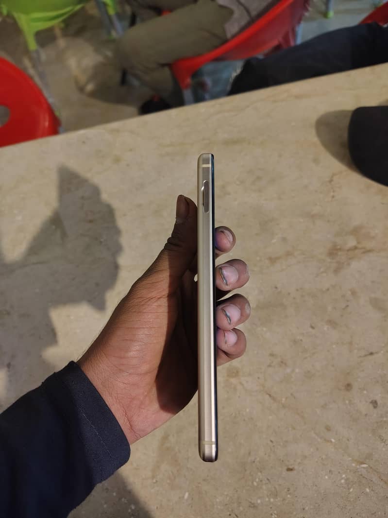 Aquos sense4 basic 1