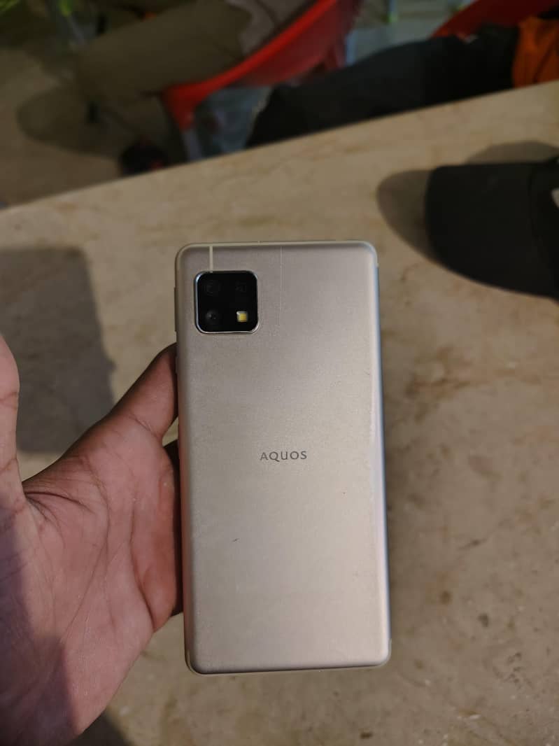 Aquos sense4 basic 4