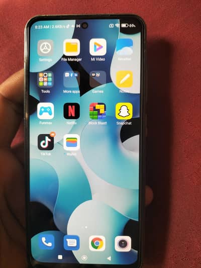 Radmei Not 10 4/128GB 5000 mAh battery