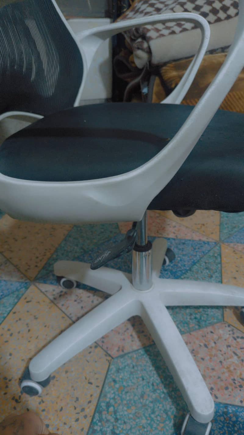 Gaming PC Setup – AMD Ryzen 5 Gaming PC MSI 8GB GPU 2