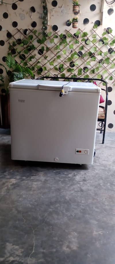 Deep Freezer Haier Inverter Model 285 Single Door