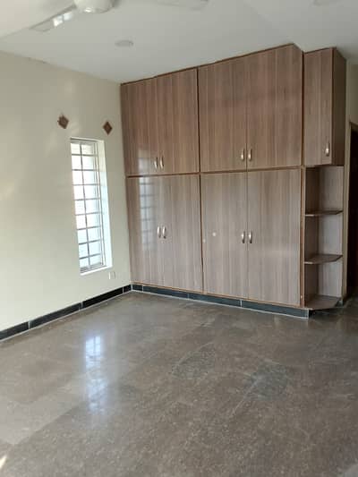 Kanal Uper Portion Available For Rent In G 15 Islamabad