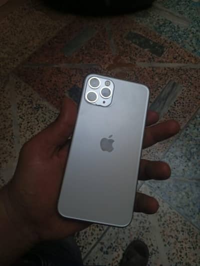 iphone 11 pro non pta 256GB read full ad 03025271768 what's ap