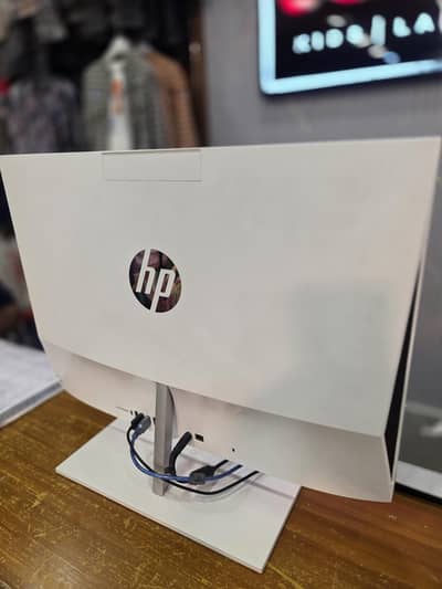 HP Pavilion All-in-One 24" PC | Core i5 10th Gen