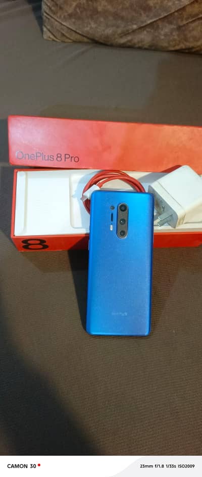 OnePlus 8 Pro 12/256  with box and charger