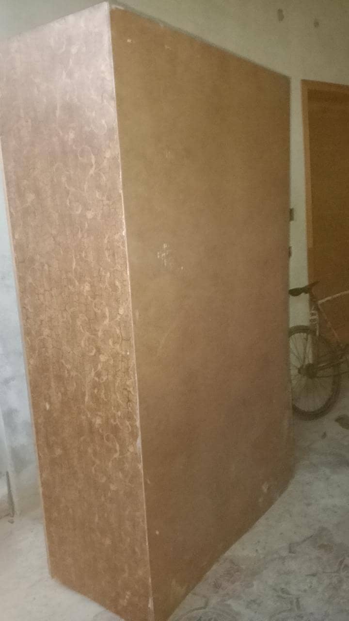 wardrobe 1