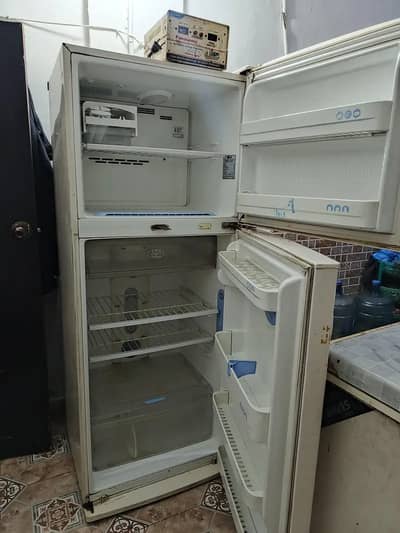 LG Refrigerator –Original Korean Import– Fully Working– Good Condition