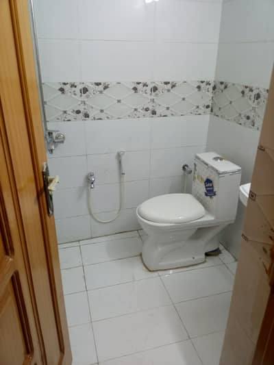 5 Marla First Floor Portion for Rent in Gulzar-e-Quaid 2 Bed, Drawing Room, Gas & Water Rs 32,0