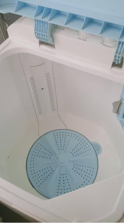 Royal Washing Machine in Good Condition – Strong Motor Working
