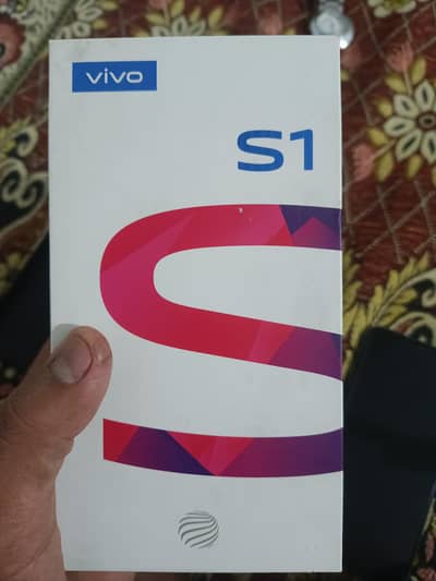 vivo S1