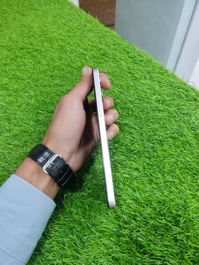 Vivo Y04 4+4/128 Complete box 