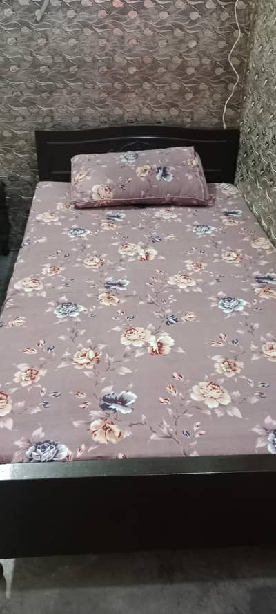 wooden singal 2 beds