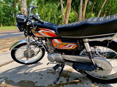 Honda cg 125 2022 Model Genuine Tank Islamabad nomber