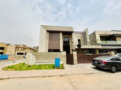 Modern Designer Croner 20 Marla Semi Furnished House For Sale