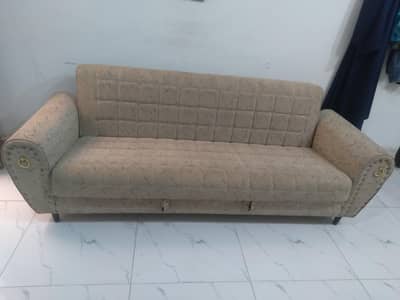 Sofa Combed Skin and golden colour
