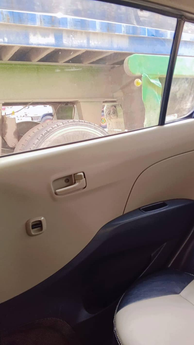 Daihatsu Mira 2011/15 10